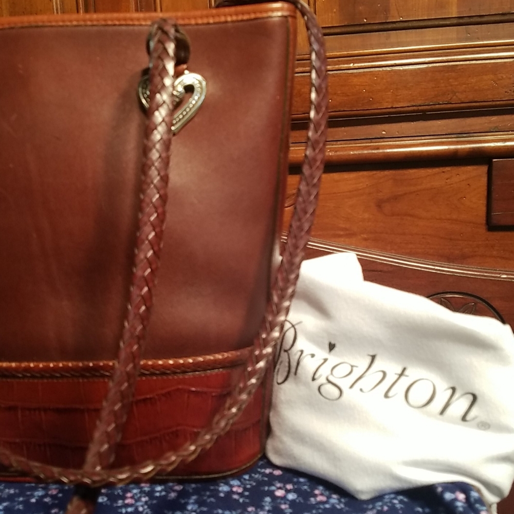 VINTAGE COGNAC BROWN OVER SHOULDER  BAG